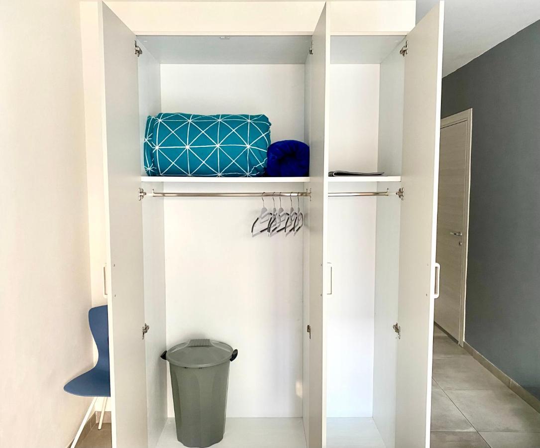 Central- Private En-Suite With Balcony In Shared Residence Pietà Extérieur photo